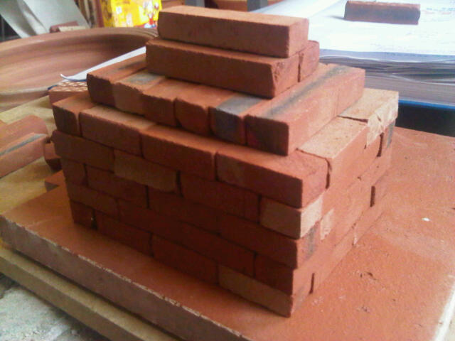 Small Georgian House. Clay Clay Miniature Brick Building Kit