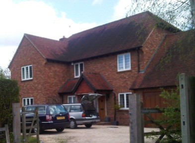 A211 York Handmade Brick 65mm Old Clamp Red Roofs W Horsley, Surrey