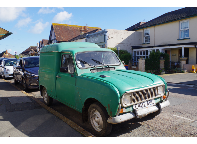 Renault 4 F4 Giraffon Van