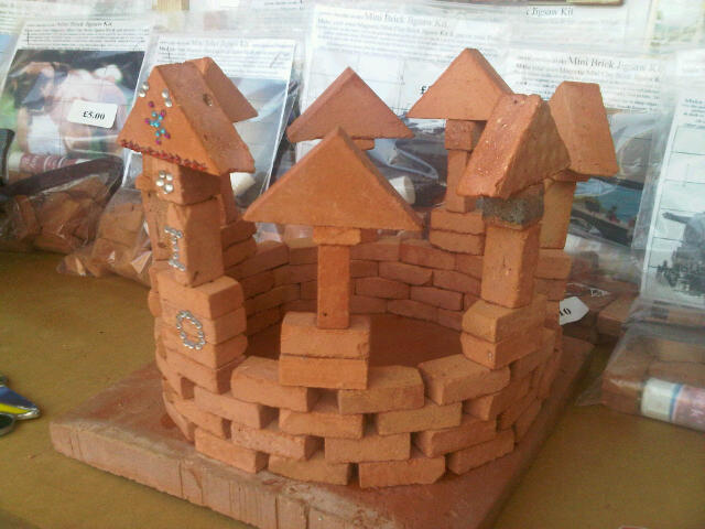 Coronet mini Brick building kit to celebrate the Queens 60th Jubilee