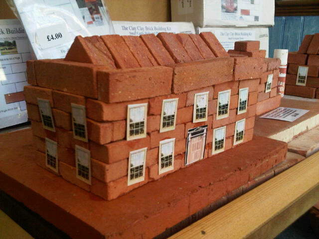 Medium Georgian House. Clay Clay Miniature Brick Building Kit