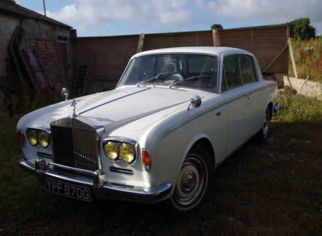 Wight Rolls-Royce Silver Shadow 1969 White without painting