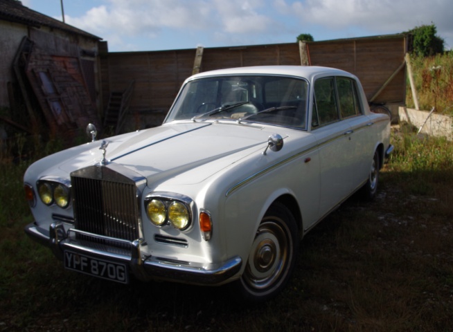 Wight Rolls-Royce Silver Shadow 1969 White without painting